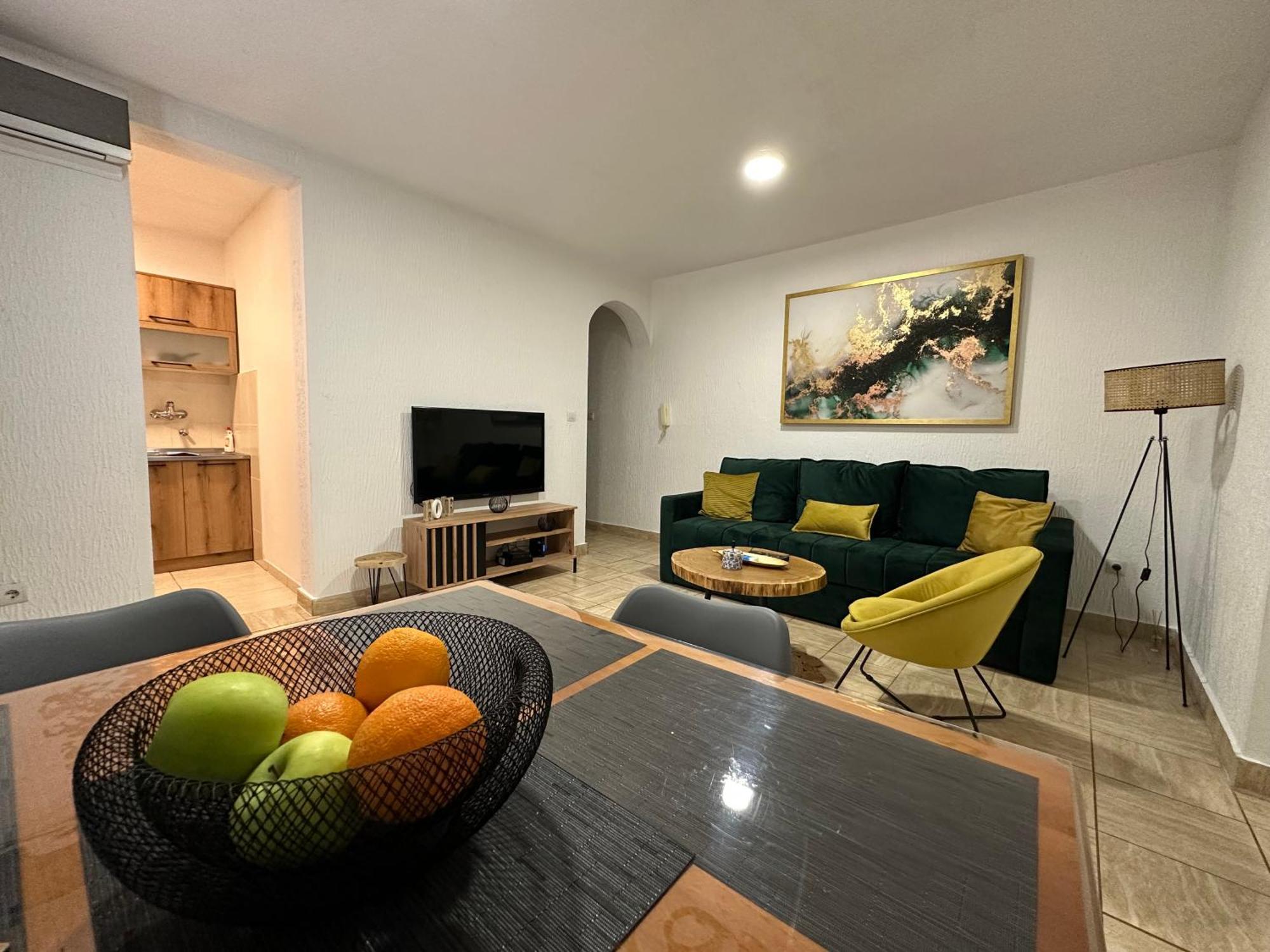 Apartment Garden Budva